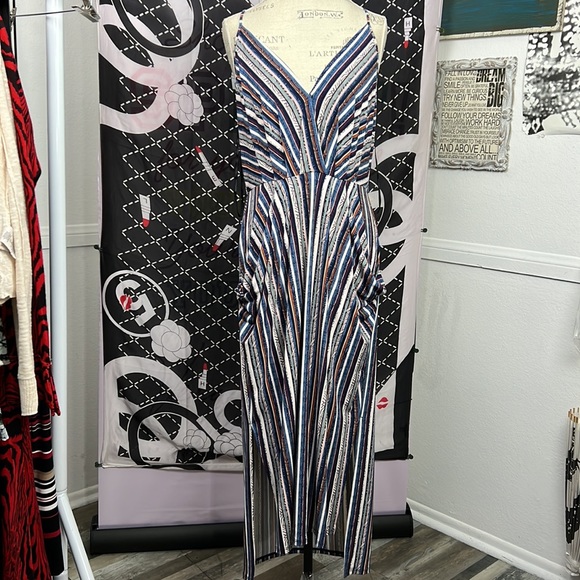 BCBGeneration Striped Midi Dress Draped Pockets Sleeveless V-neck Pull-on Sz. L - Picture 4 of 15